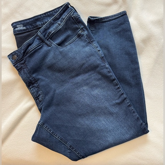 Old Navy Denim - Old Navy Dark Denim Jeans sz 22